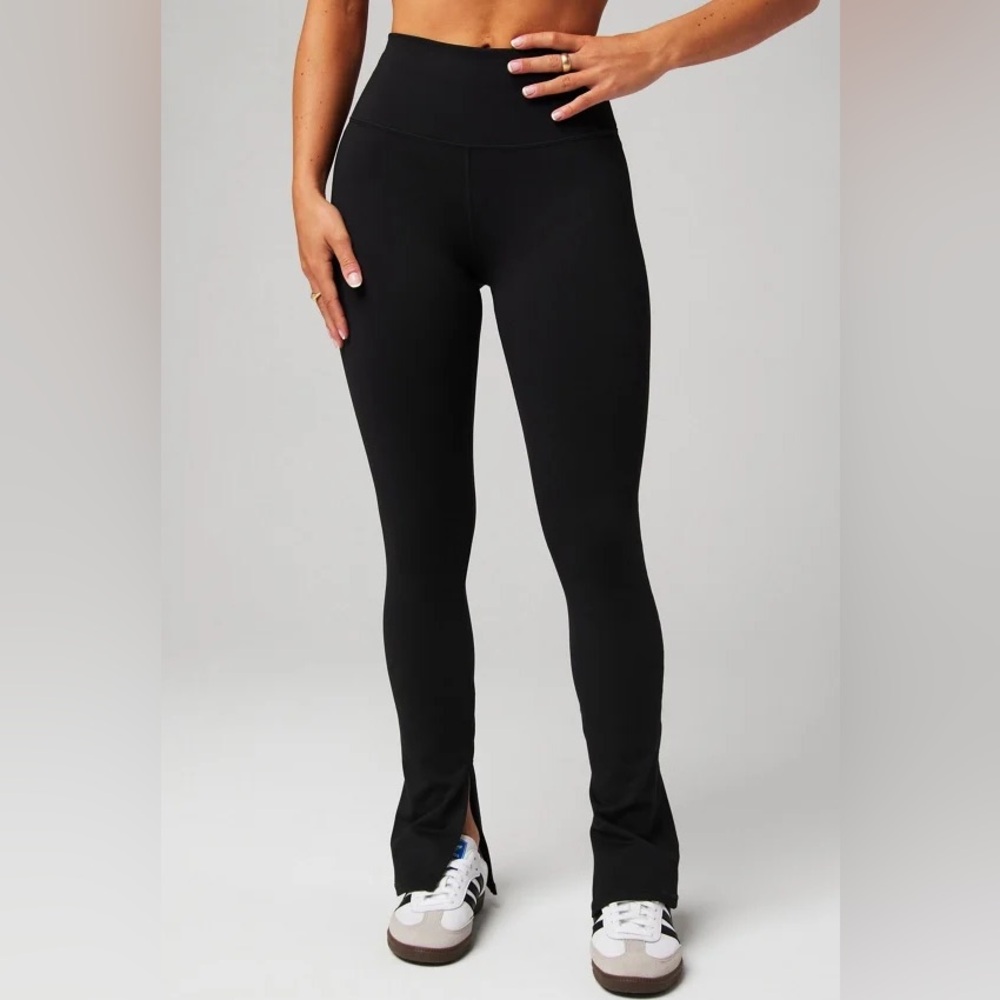 Fabletics Define PowerHold Split Hem Legging Black HighWaist- Size M, Short NWT